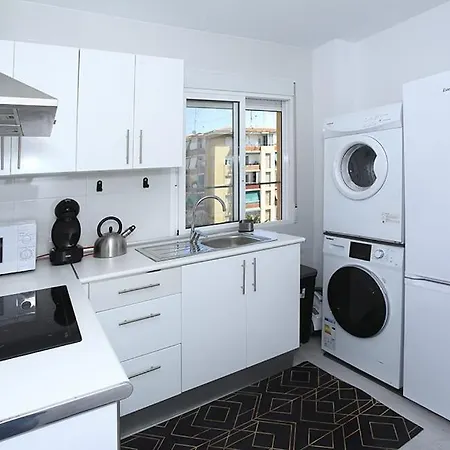 De Luxe Ma Suk Apartment *