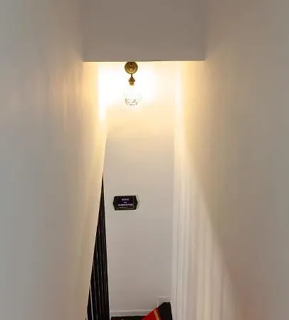 De Luxe Ma Suk Apartment