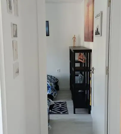 De Luxe Ma Suk Apartment