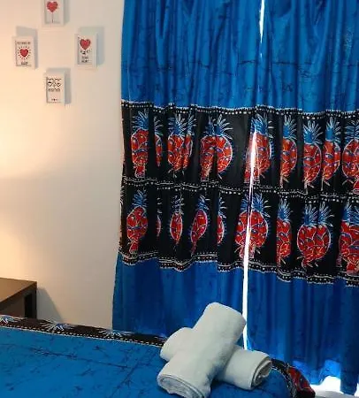 De Luxe Ma Suk