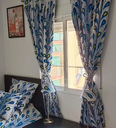 De Luxe Ma Suk Apartment