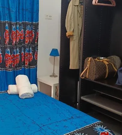De Luxe Ma Suk Apartment
